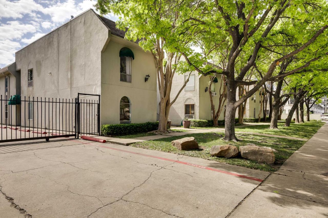 Contemporary Dallas Condo With Pool Access! Exterior foto