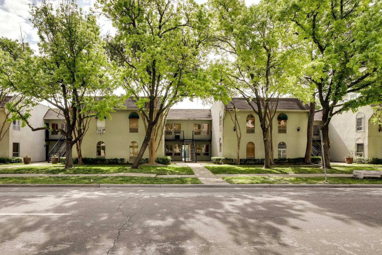 Contemporary Dallas Condo With Pool Access! Exterior foto